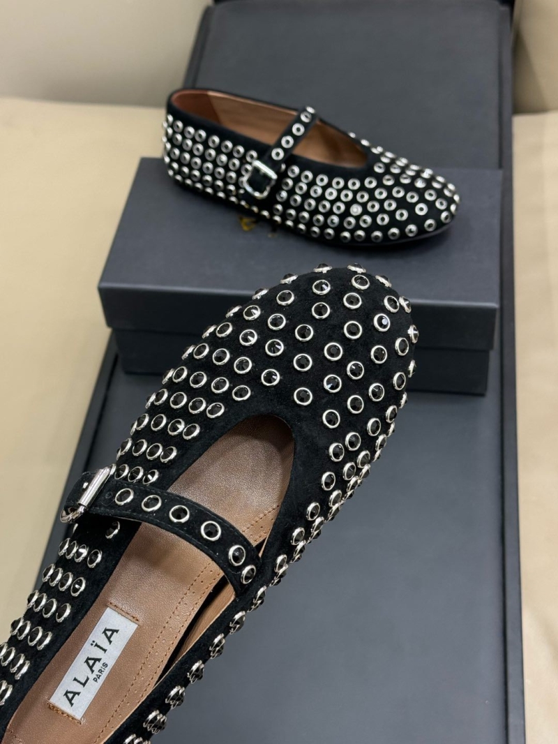 Alaia Flat Shoes